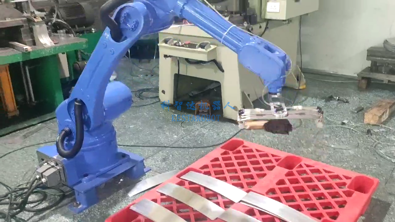 一拖二沖壓機器人(圖2) 一拖二沖壓機器人(圖2)