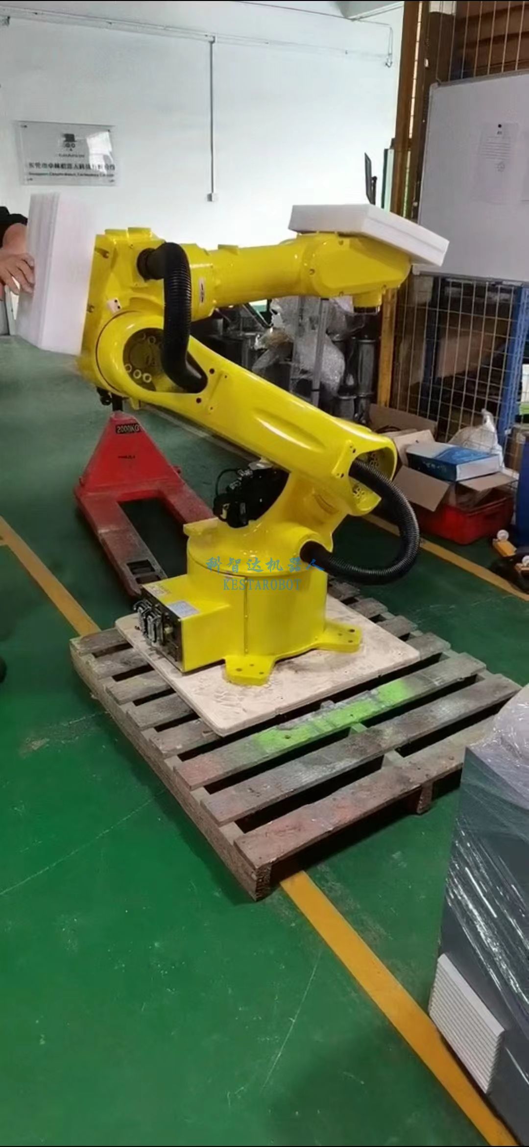 六軸機器人批量生產中(圖11) 六軸機器人批量生產中(圖11)